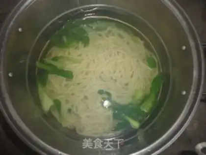 Make Cheese sauce and noodles step 3