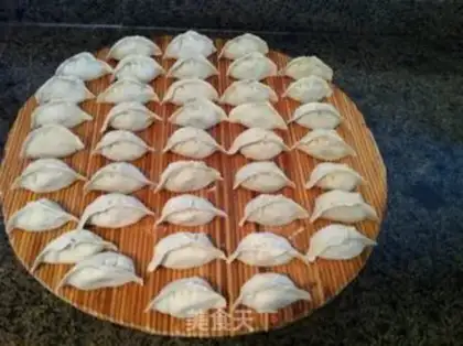 Make Cream cabbage and egg dumplings step 5