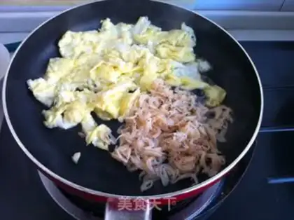 Make Eggs, shrimp, jade dumplings step 4