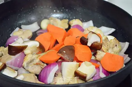 Make Tomato curry chicken step 5