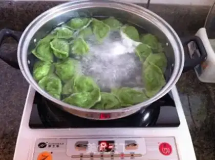Make Eggs, shrimp, jade dumplings step 9