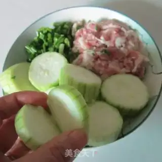 Make Fried melon box step 0