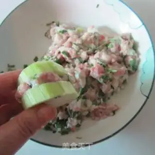 Make Fried melon box step 2