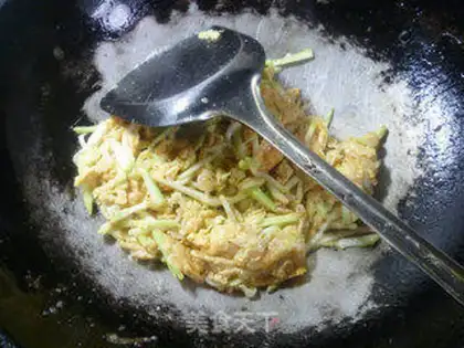Make Shrimp skins and eggs step 8