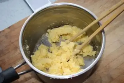 Make Coconut flower bread step 4
