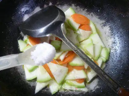 Make Carrots and pugs step 9