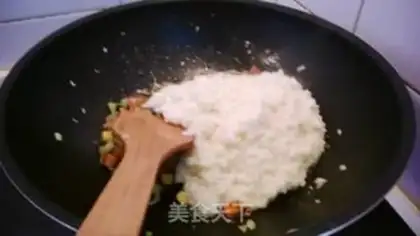 Make Five-colour salad, fried rice step 4
