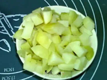 Make The rosemary is roasted with potatoes step 3