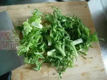 Make Slurpy with a chrysanthemum step 2