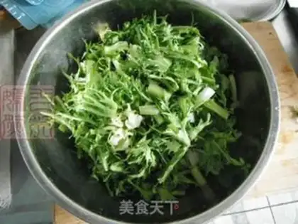 Make Slurpy with a chrysanthemum step 3