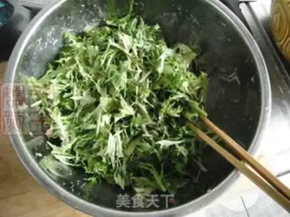 Make Slurpy with a chrysanthemum step 5