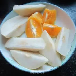 Make Pear summer orange juice step 2