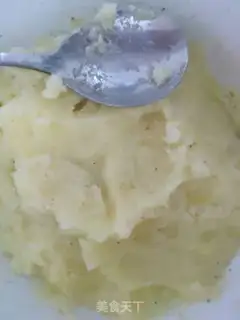 Make Potato mashed shrimp step 1