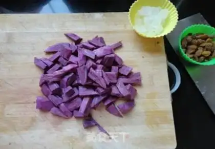 Make Purple potato silver congee step 2