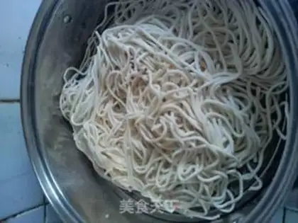 Make Bean sprouts step 0