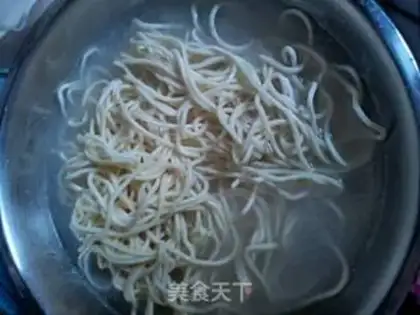 Make Bean sprouts step 1