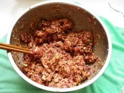 Make Beef radish dumpling step 1