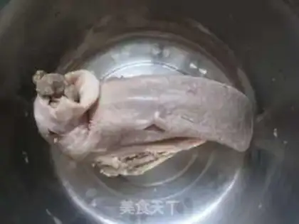 Make Paprika pig tongue step 0