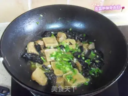 Make Wood bean dry stew step 2