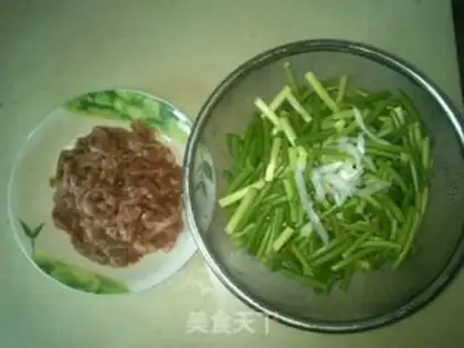 Make Garlic fried meat step 0