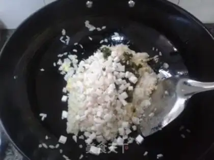 Make Tea and egg fried rice step 2