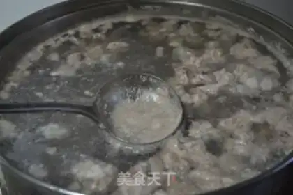 Make Fresh beef noodles step 7