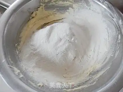 Make Rose heart-shaped cookies step 4