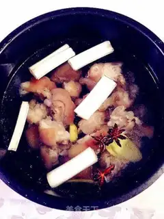 Make Go back to the spicy pig hoof step 4