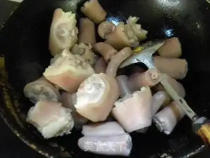 Make Five fragrance pig tail step 0