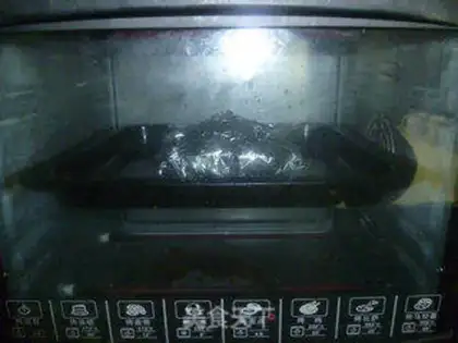 Make Aluminum paper chicken wings step 11