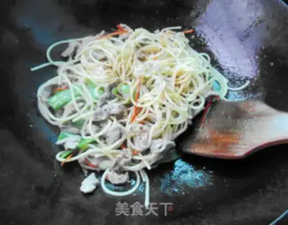 Make Black pepper beef pasta step 7