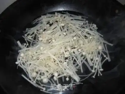 Make cucumber with a golden pin mushroom step 1