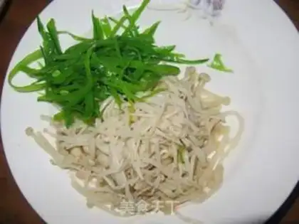 Make cucumber with a golden pin mushroom step 3