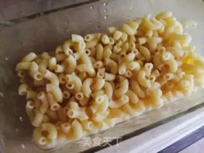 Make Traditional American cheese pasta step 3