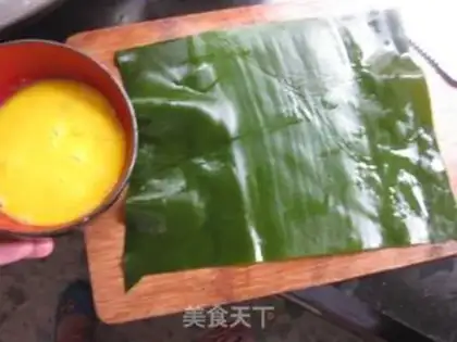 Make Sea belt egg rolls step 1