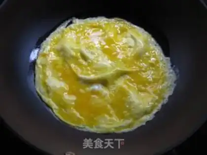 Make Sea belt egg rolls step 4