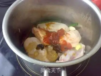 Make Three chickens with eggplant juice step 3