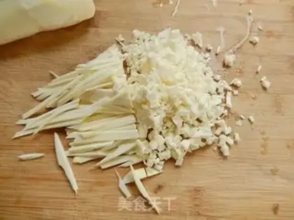 Make White fried eggs step 1