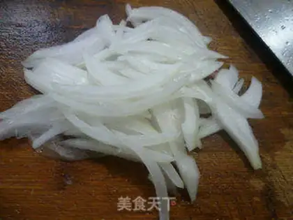 Make Onion fried eggs step 2
