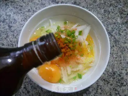 Make Onion fried eggs step 5