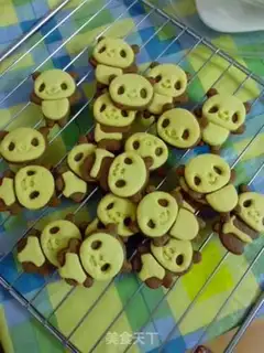 Make Stereo panda cookies step 15