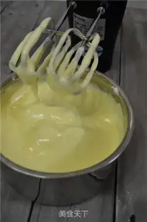Make Coco cream roll step 3