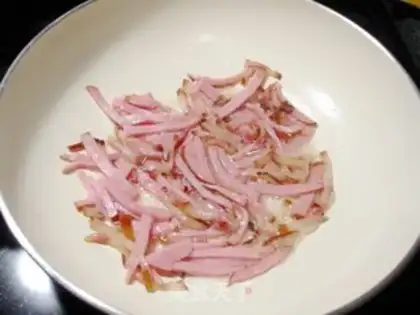 Make Salted ham soup step 2
