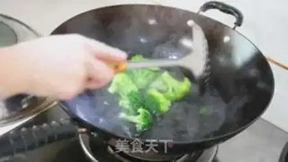 Make The chicken soup step 5