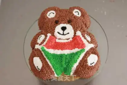 Make Baby bear cake step 7