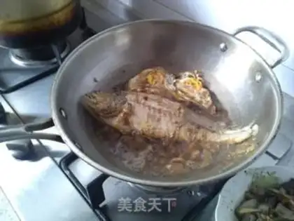 Make Red-burned yellow fish step 4