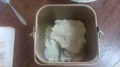 Make Chinese flowers and bread step 1