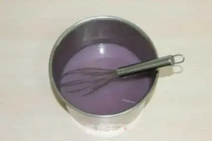 Make Dream three-coloured pudding step 3