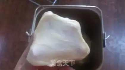 Make Chinese flowers and bread step 4