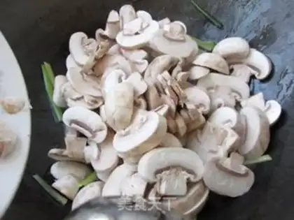 Make Clear the white mushrooms step 3